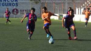 Suspenden partidos en la Liga Confluencia por brotes de coronavirus