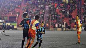 Mundialito: un jugador se fracturó durante un partido y no había ambulancia para trasladarlo