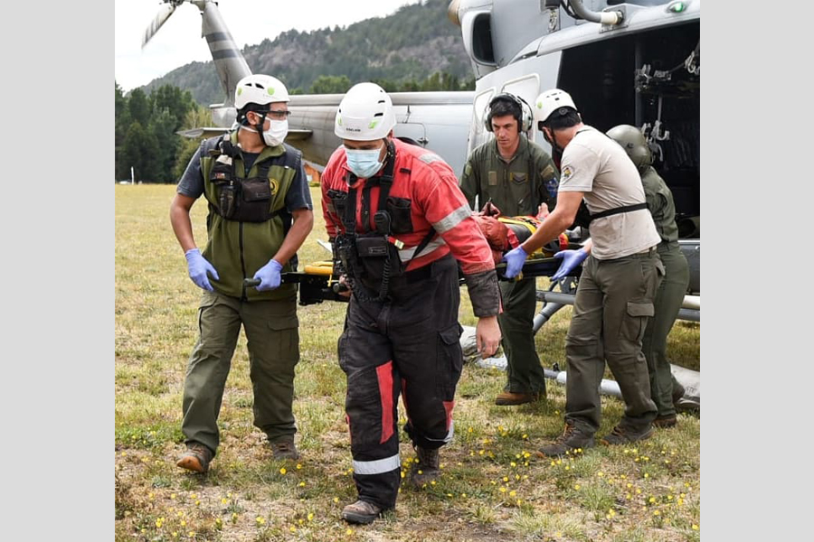 Los heridos fueron trasladados en helicóptero. Foto: Gentileza Parque Nacional Lanin