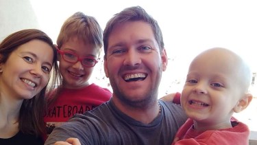 La familia de Valentino confirmó su fallecimiento en redes sociales. 