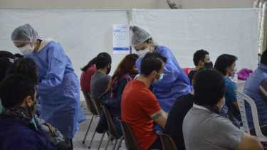 En la provincia se aplicaron hasta hoy 1.236.627 dosis contra el covid-19. Foto archivo.