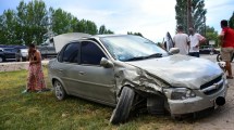 Imagen de Una mujer herida en otro accidente en un peligroso cruce de la Ruta 22 en Roca