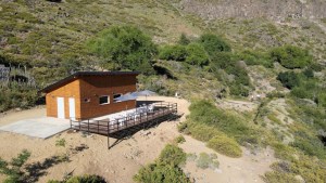 El norte neuquino tiene un nuevo parador a los pies de la cascada La Fragua