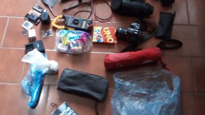 Encuentran el botín de un robo enterrado en una bolsa en un sendero de Bariloche