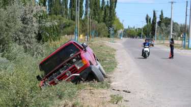 Los ocupantes circulaban por la calle Félix Heredia. Foto Juan Thomes
