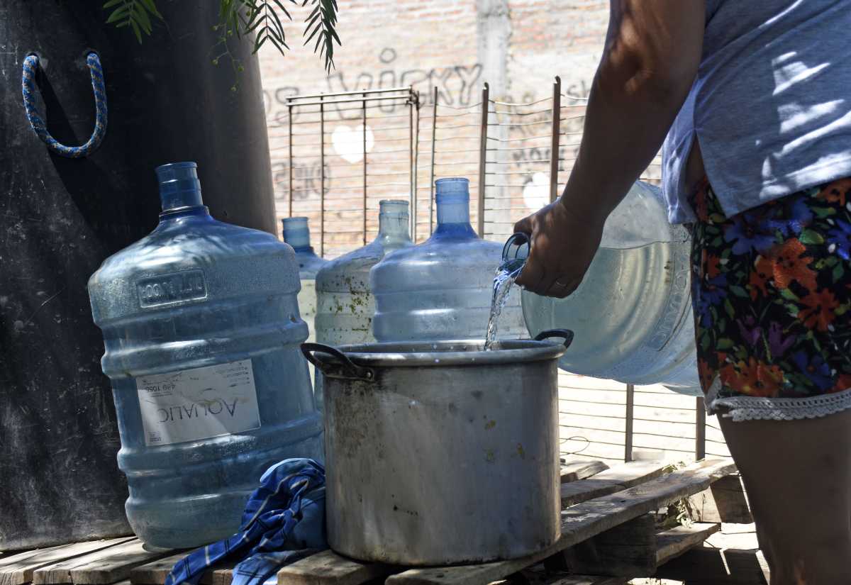 La falta de agua afecta a los vecinos de Confluencia Rural en Neuquén. (Archivo Florencia Salto)