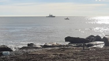 Prefectura inició de inmediato la búsqueda del hombre. Foto: gentileza Infobae.-