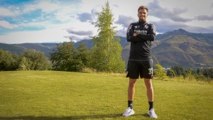 Ezequiel Centurión, el cipoleño que juega en River, mano a mano con RÍO NEGRO