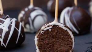 Cake pops de chocolate y naranja