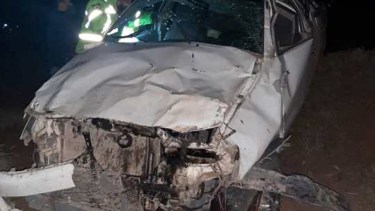 La joven viajaba junto a su tío en una camioneta que volcó. (Gentileza).-