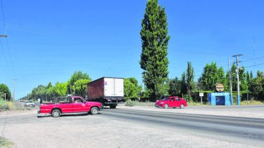 Cruce mortal en la Ruta 22: la cartelería no alcanzó para evitar los accidentes en Roca
