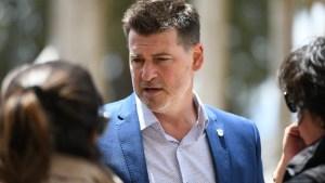 Un nuevo parte médico indica que no hubo cambios en el estado de salud del ministro Deco