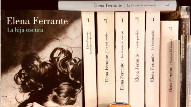 Elena Ferrante, la misteriosa autora de «La hija oscura»