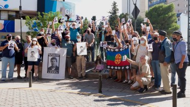 En Neuquén, el homenaje se realizó en la plazoleta que lleva el nombre del fotógrafo. (Gentileza Argra).-