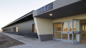 Advierten que aún no se inician las obras prometidas en colegios de Centenario