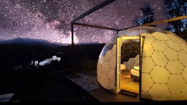 Glamping Patagonia, un precursor en la actividad que desde Villa La Angostura instaló hace 5 años el primer servicio de glamping en el complejo del hotel Las Ramblas, en Puerto Manzano. 