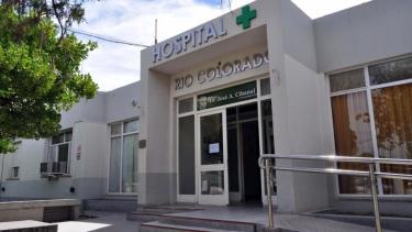 Por estos días se pueden ver en el nosocomio ·José Cibanal” largas colas de vecinos buscando hisoparse. Foto: Archivo. 