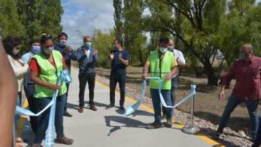 Se concretaron 2.600 metros más, pronto se podrá recorrer por la costa del río Limay todo el frente de la ciudad de Neuquén. (Foto: Yamil Regules)