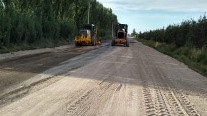 Licitan obra para asfaltar calles rurales en Villa Regina