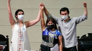 Asumió la nueva mesa de la Convención chilena y Quinteros llamó a buscar acuerdos