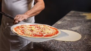 Hoy se celebra el Día del trabajador pizzero y pastelero en Argentina