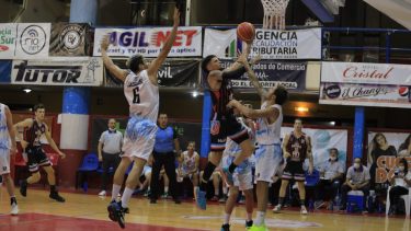 Matías Eidintas fue el goleador del Depo en la victoria sobre Zárate. (Foto: Gentileza Marcos Aramburu)