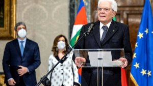 Líderes europeos celebran la reelección de Mattarella como presidente en Italia