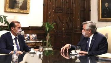 Los impuestos nacionales explican un 26% del dinero que ingresa a la Tesorería. Foto: archivo.