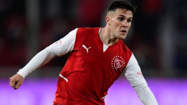 Fabricio Bustos continúa, por ahora, en Independiente hasta mitad de año. 