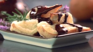 Tempura de peras como postre