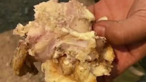 Incendio al sur de Bariloche: brigadistas denunciaron que las viandas tenían pollo crudo