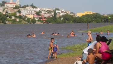 El río, una alternativa para días de mucho calor en la Comarca Viedma-Patagones. Fotos: Pablo Leguizamón.