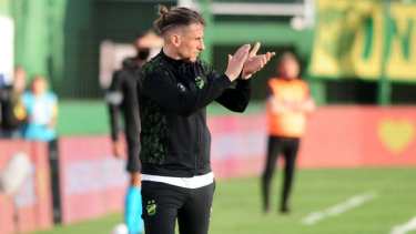 Beccacece disfruta de Defensa y no quiere compararse ni con Boca ni con River