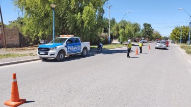 Los controles de tránsito se realizaron en distintos puntos de la ciudad de forma rotativa. Foto Gentileza.
