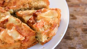 Torta invertida de manzanas versión saludable