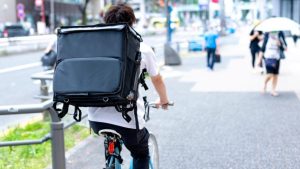 Los salarios de los trabajadores informales siguen perdiendo por paliza con la inflación