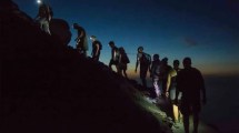 Imagen de Se viene un nuevo trekking nocturno bajo la luna llena en Neuquén