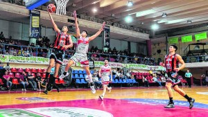 La Liga Argentina tuvo un regreso entre burbujas y despedidas