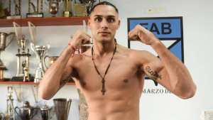 Dejaron el título vacante y el argentino Peralta tendrá revancha inmediata