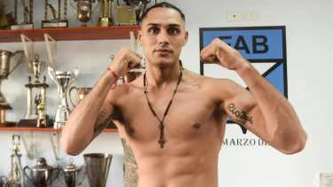 Dejaron el título vacante y el argentino Peralta tendrá revancha inmediata