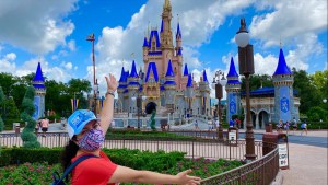 El parque de Disney en Orlando no exigirá uso de barbijo y premia a los vacunados