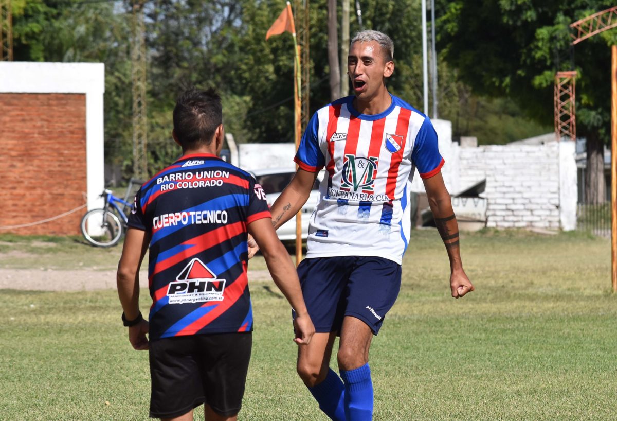 Barrio Unión ganó los dos partidos que jugó y es líder. (Foto: Jorge Tanos)