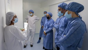 Funcionarios nacionales visitaron en Viedma la Productora Farmacéutica Rionegrina
