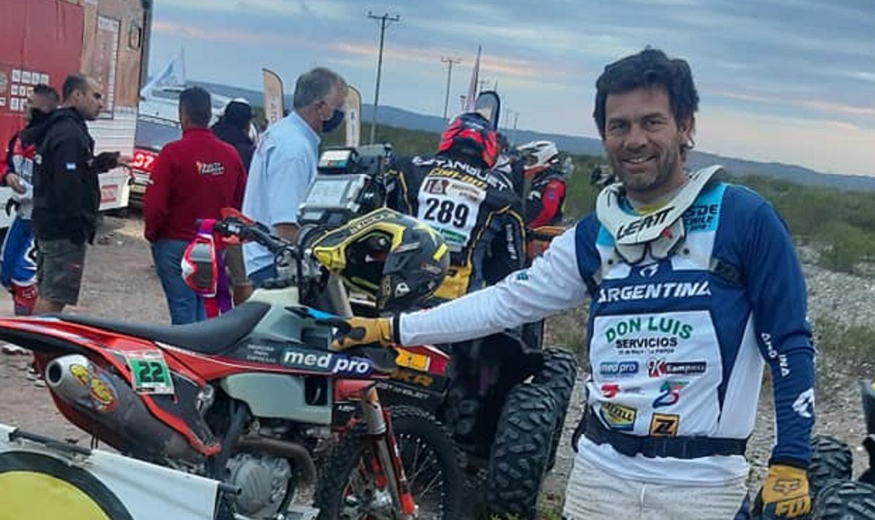 Iván Martín consiguió una espectacular victoria en motos M2 en el SARR 2022. Gentileza.
