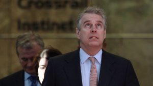 Un acuerdo extrajudicial salvó al príncipe Andrés del juicio por abuso sexual en Nueva York