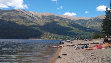 Cómo llegar a playas hermosas de los 5 lagos que rodean Bariloche