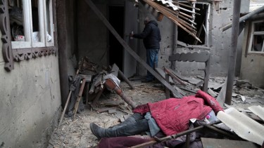 Una de las víctimas de los bombardeos en Donetsk.  