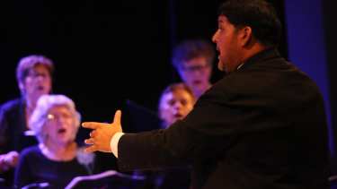 El Coro de FCP convoca; la formación cuenta con la dirección del Maestro David Vallejos. Foto gentileza