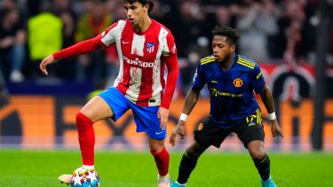 Joao Felix abrió la cuenta para el Aleti, que no aguantó el resultado en el Wanda Metropolitano. (AP Photo/Manu Fernandez)