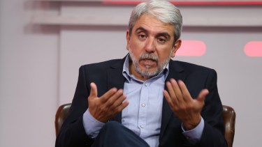 Aníbal Fernández cruzó a Máximo por su renuncia a la presidencia del bloque del Frente de Todos. 